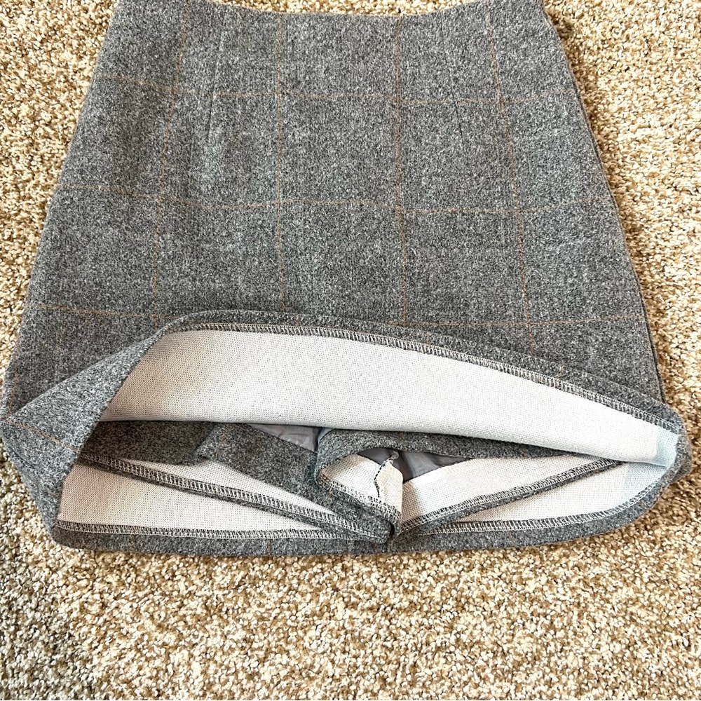 Plaid Grey Mini Skirt with Shorts Size Small - Picture 3 of 10